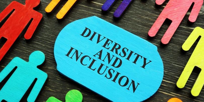 diversity and inclusion phrase and colored figurines picture id1263864291